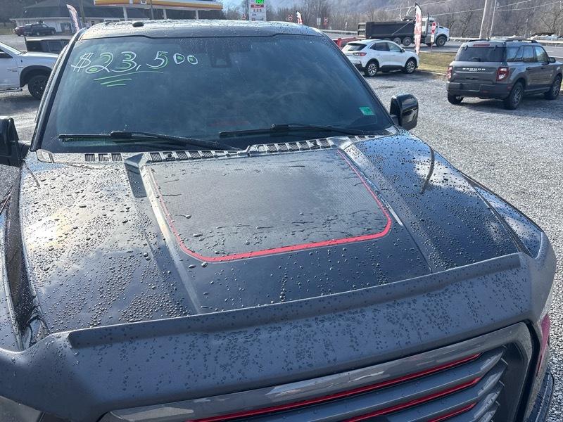 Ford F-150 4WD SuperCrew 139" Lariat 2016