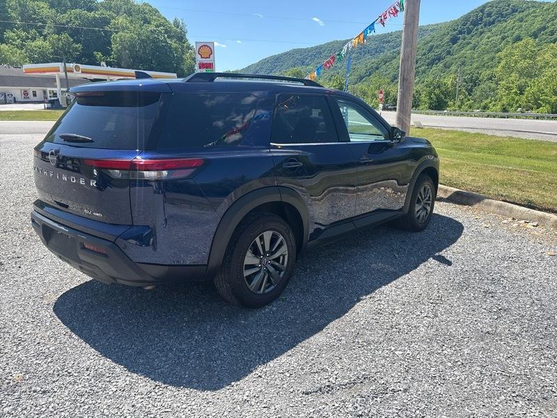 Nissan Pathfinder SV 4WD 2024