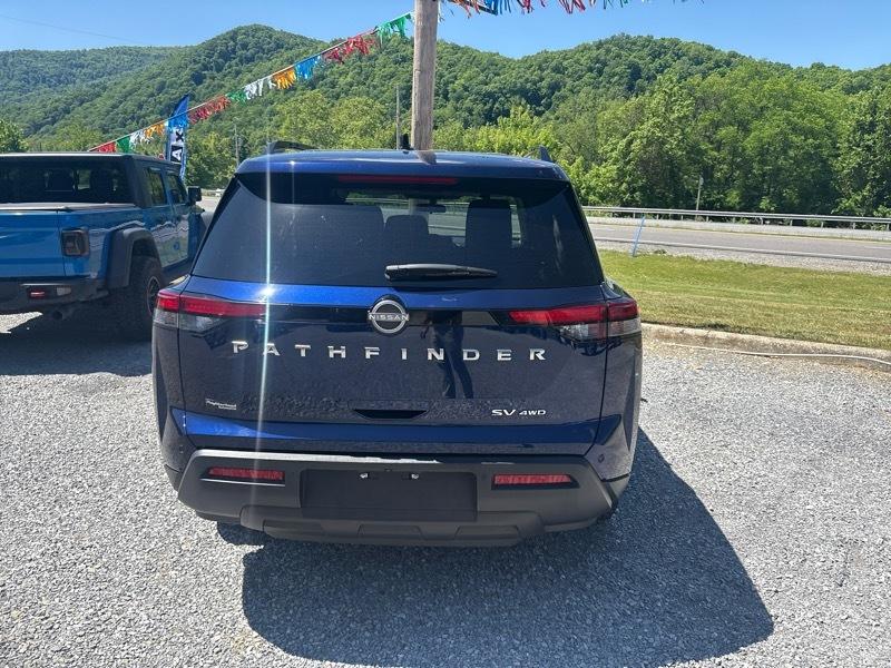 Nissan Pathfinder SV 4WD 2024