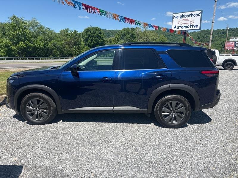 Nissan Pathfinder SV 4WD 2024