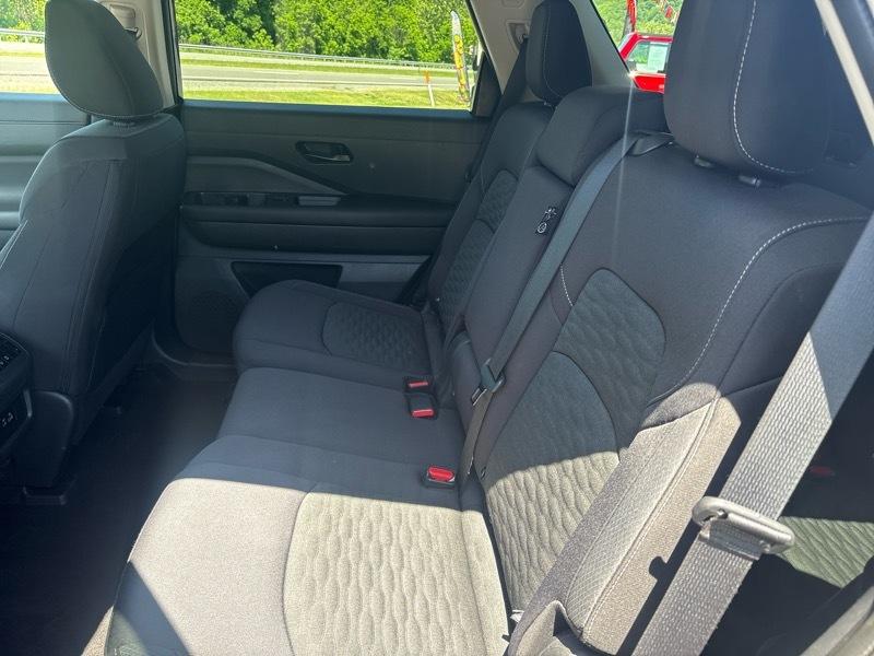 Nissan Pathfinder SV 4WD 2024