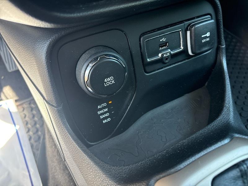 Jeep Renegade 4WD 4dr Latitude 2016