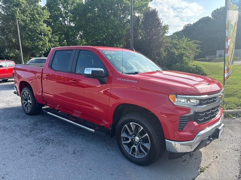 Chevrolet Silverado 1500 4WD Crew Cab 147" LT w/1LT 2023