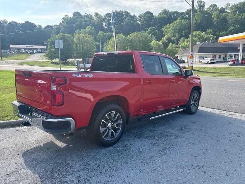 Chevrolet Silverado 1500 4WD Crew Cab 147" LT w/1LT 2023