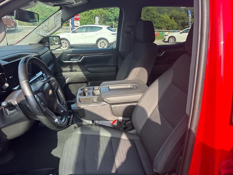 Chevrolet Silverado 1500 4WD Crew Cab 147" LT w/1LT 2023