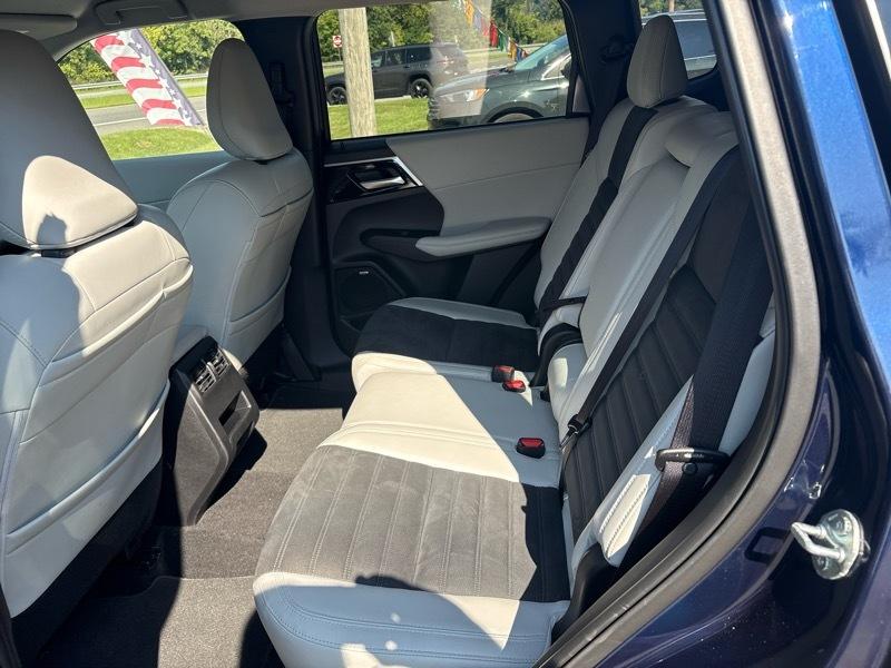 Mitsubishi Outlander SE S-AWC 2025