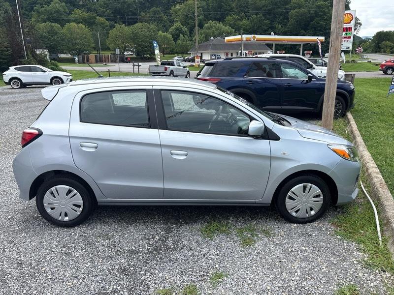 Mitsubishi Mirage ES CVT 2024