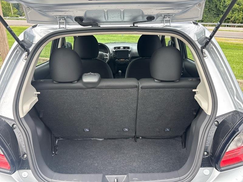 Mitsubishi Mirage ES CVT 2024