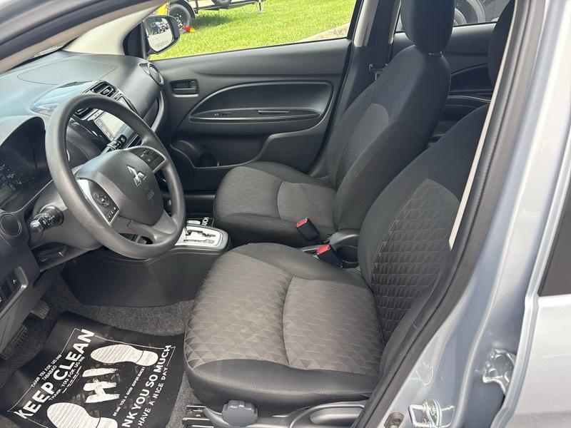 Mitsubishi Mirage ES CVT 2024