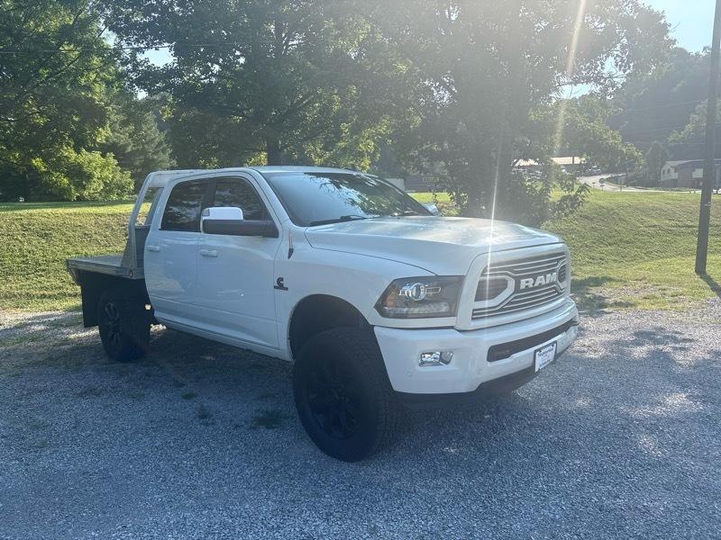 RAM 2500 Laramie 4x4 Crew Cab 6'4" Box 2018