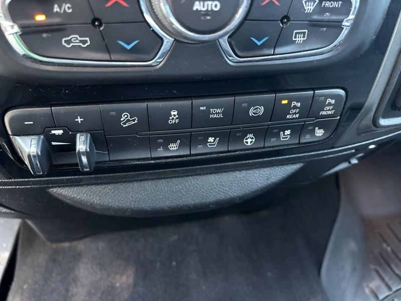 RAM 2500 Laramie 4x4 Crew Cab 6'4" Box 2018