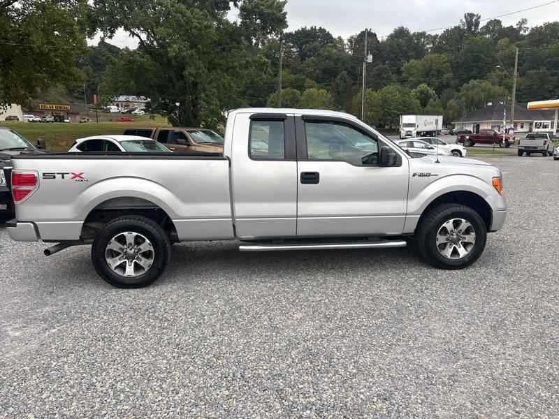 Ford F-150 4WD SuperCab 145" STX 2013