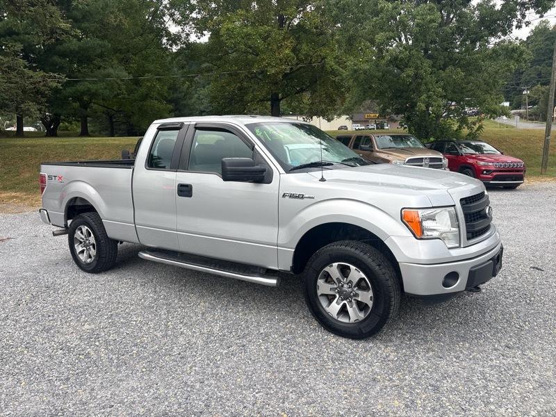 Ford F-150 4WD SuperCab 145" STX 2013