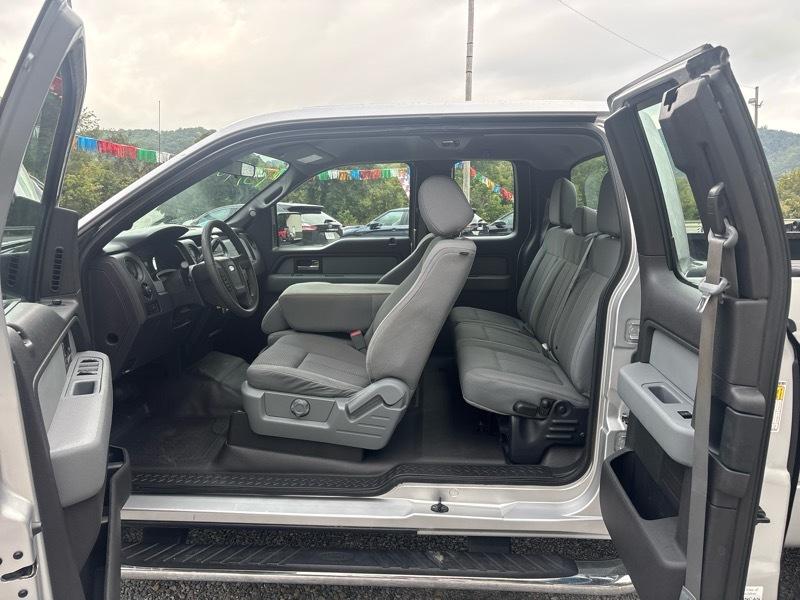 Ford F-150 4WD SuperCab 145" STX 2013
