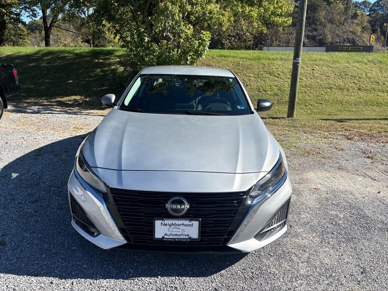 Nissan Altima 2.5 SV Sedan 2024