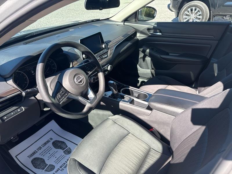 Nissan Altima 2.5 SV Sedan 2024