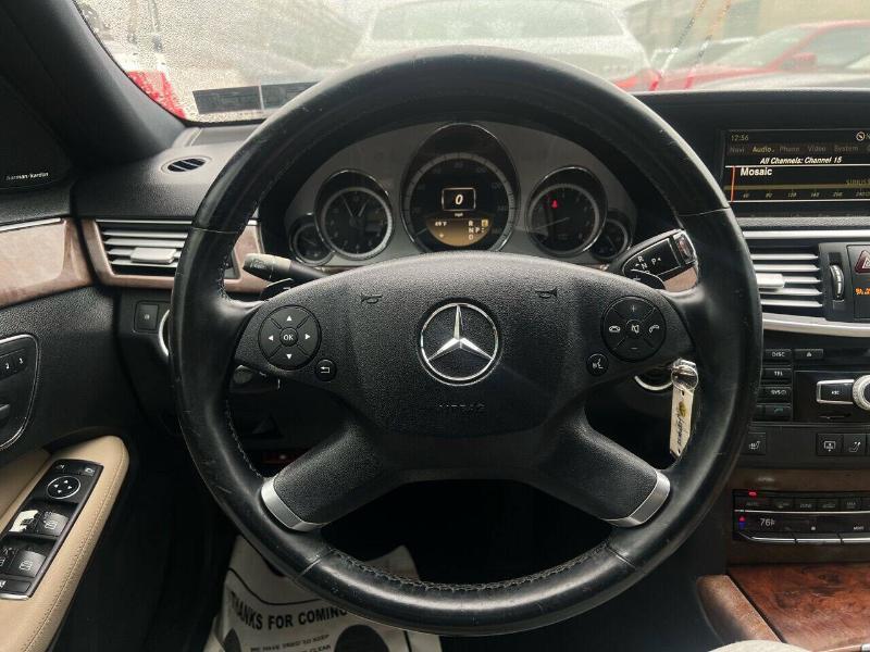 Mercedes-Benz E-Class E350 4MATIC Sedan 2012