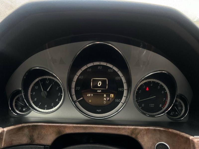 Mercedes-Benz E-Class E350 4MATIC Sedan 2012