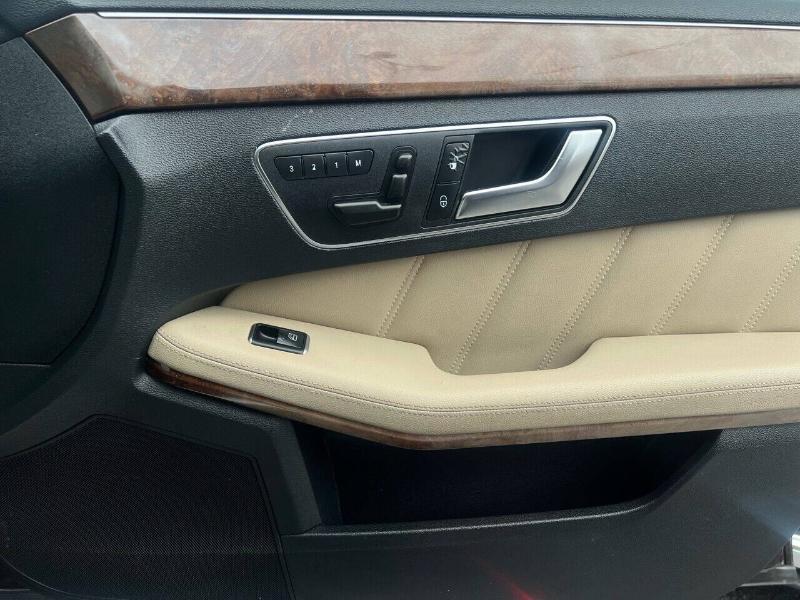 Mercedes-Benz E-Class E350 4MATIC Sedan 2012