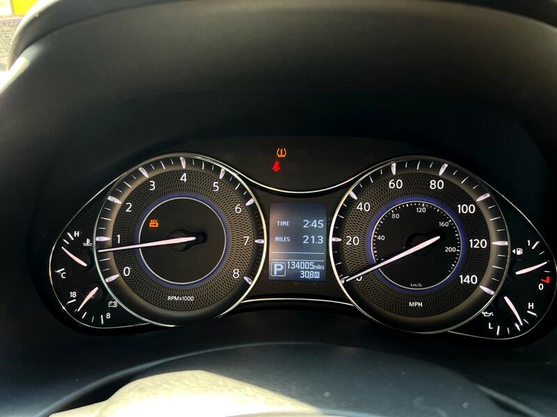 Infiniti QX56 2WD 2013 Infiniti QX56 2WD 2013