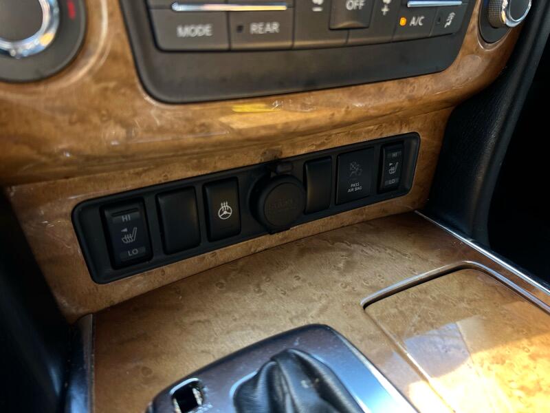 Infiniti QX56 2WD 2013 Infiniti QX56 2WD 2013