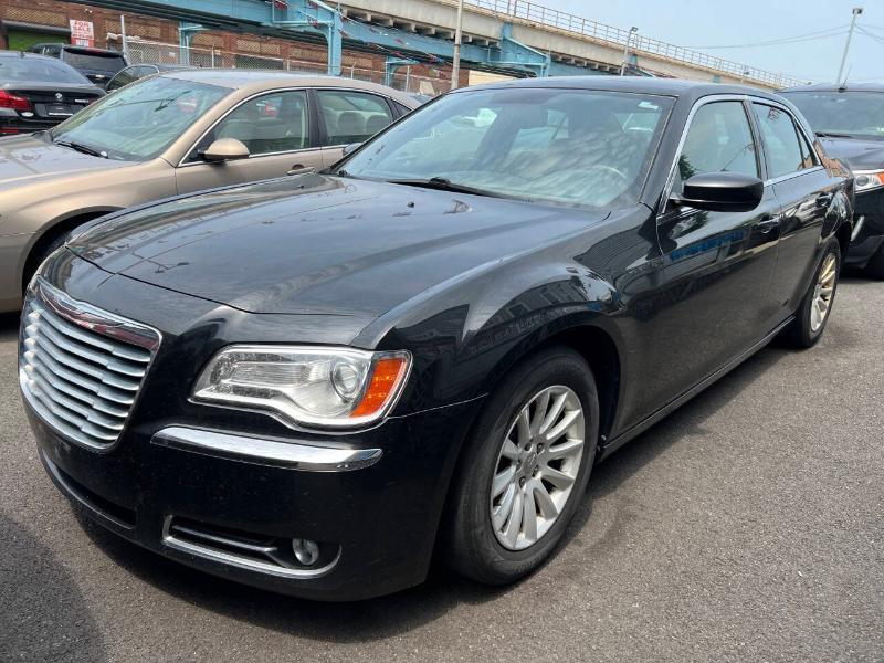 2013 Chrysler 300 RWD