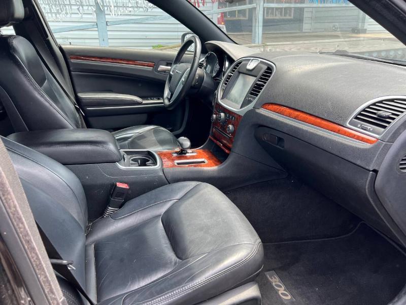 Chrysler 300 RWD 2013