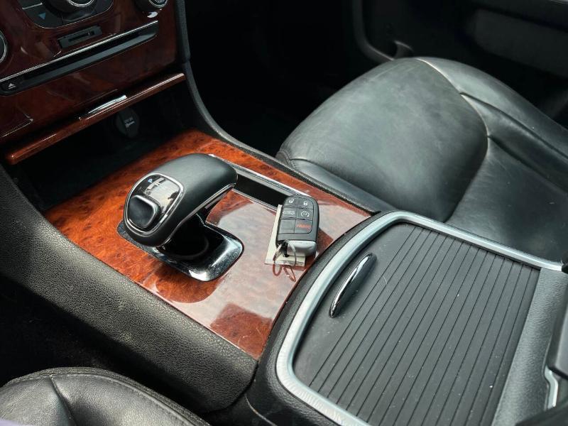 Chrysler 300 RWD 2013
