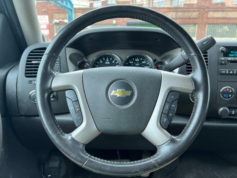 Chevrolet Silverado 1500 LT Crew Cab 4WD 2013