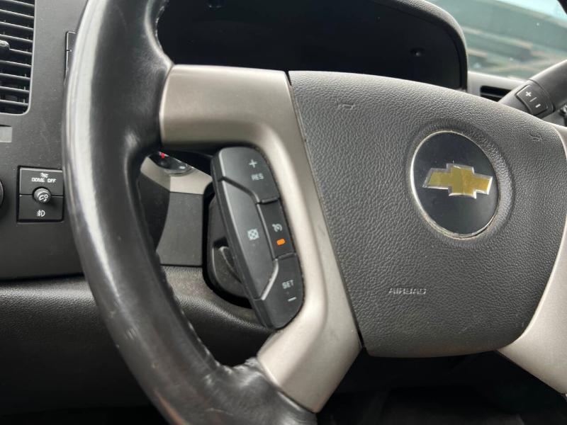 Chevrolet Silverado 1500 LT Crew Cab 4WD 2013