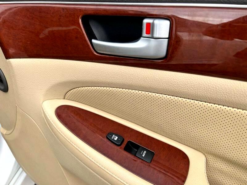 Hyundai Genesis 3.8L 2013