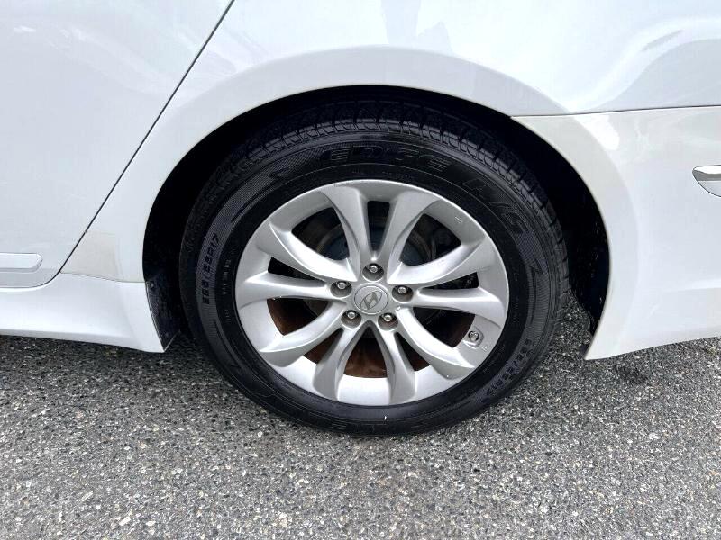 Hyundai Genesis 3.8L 2013