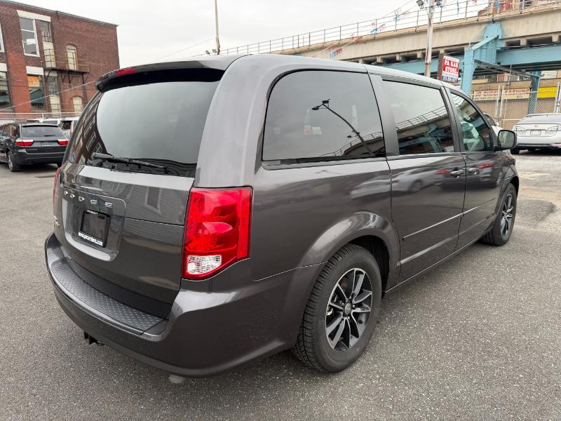 Dodge Grand Caravan SE 2015