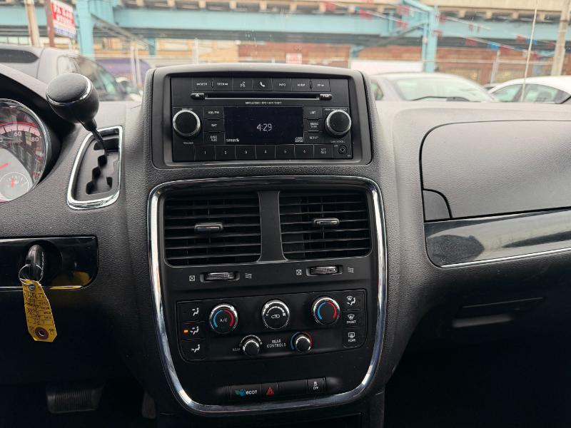 Dodge Grand Caravan SE 2015