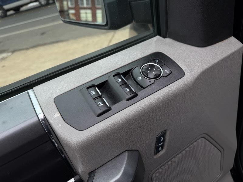 Ford F-150 XLT SuperCrew 6.5-ft. Bed 2WD 2017