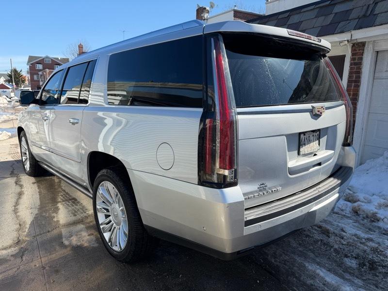 Cadillac Escalade ESV Platinum 4WD 2018