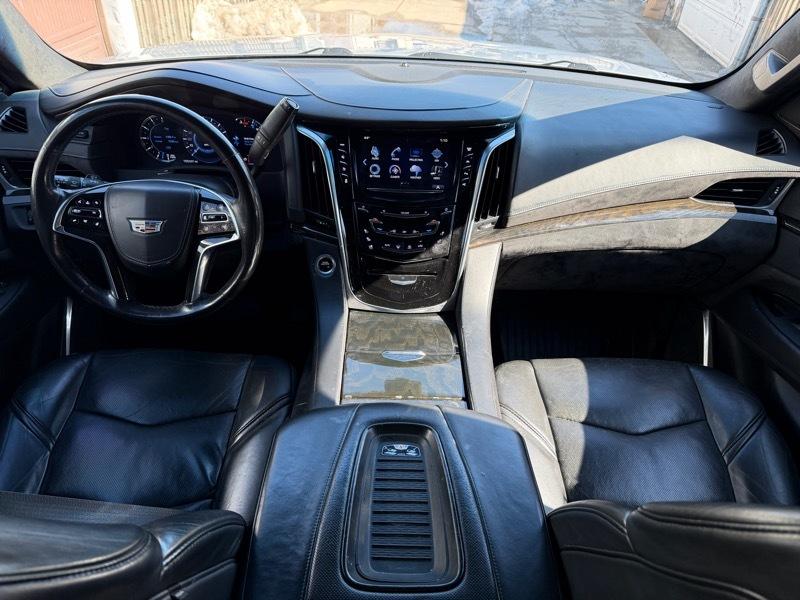 Cadillac Escalade ESV Platinum 4WD 2018