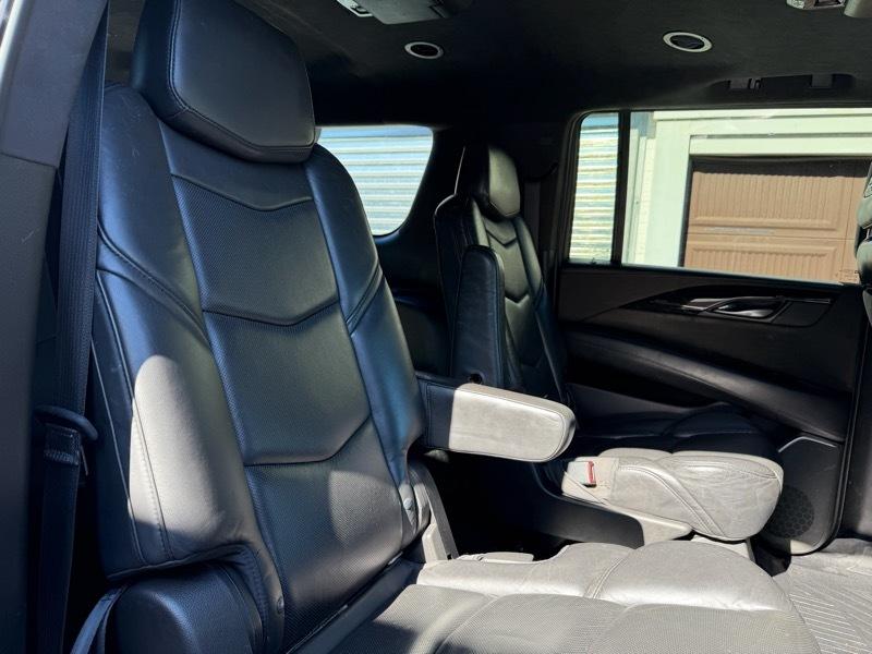 Cadillac Escalade ESV Platinum 4WD 2018