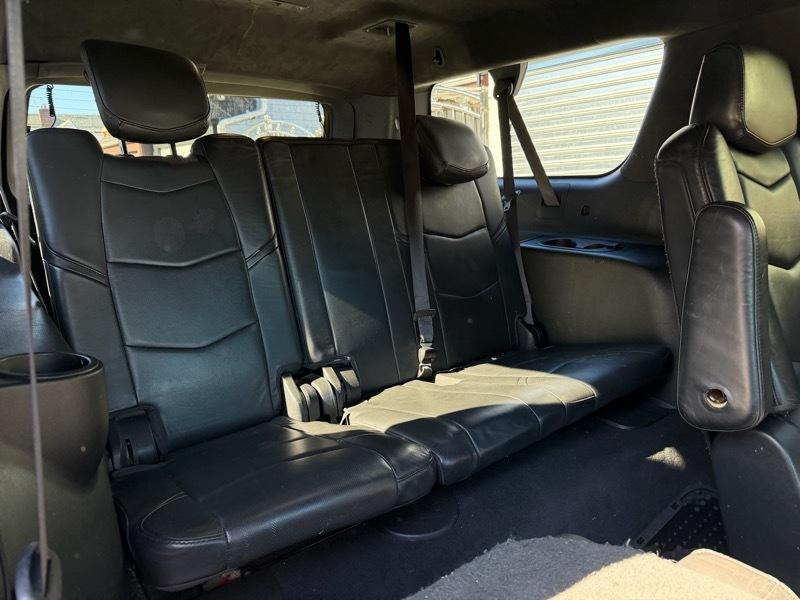 Cadillac Escalade ESV Platinum 4WD 2018