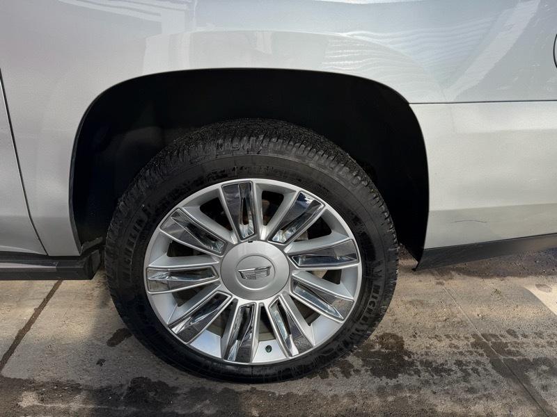 Cadillac Escalade ESV Platinum 4WD 2018