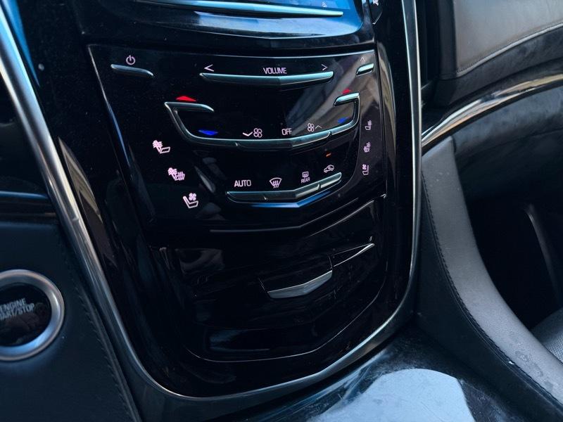 Cadillac Escalade ESV Platinum 4WD 2018