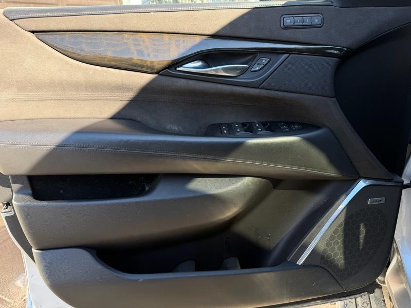 Cadillac Escalade ESV Platinum 4WD 2018