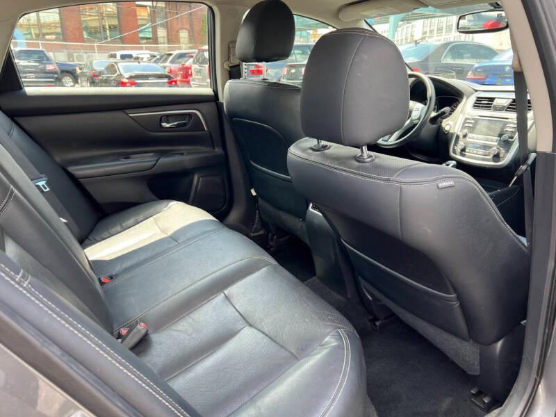 Nissan Altima 2.5 SL Sedan 2018