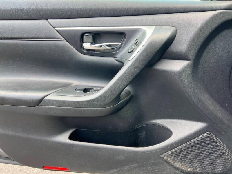 Nissan Altima 2.5 SL Sedan 2018