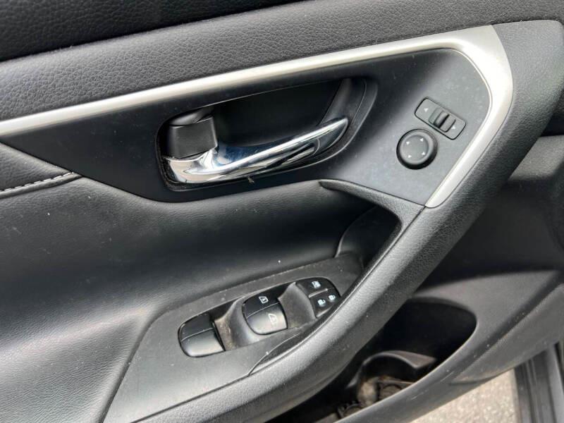 Nissan Altima 2.5 SL Sedan 2018