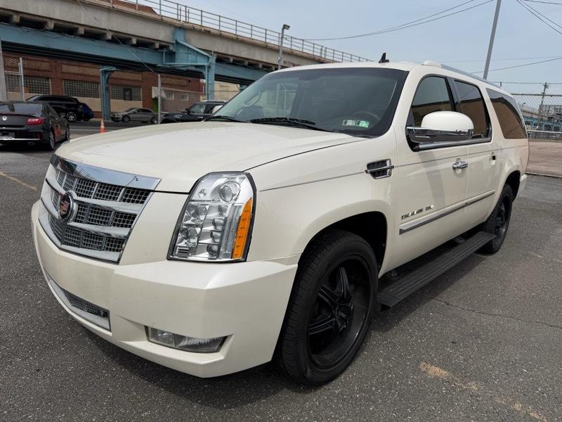 2013 Cadillac Escalade ESV AWD Platinum