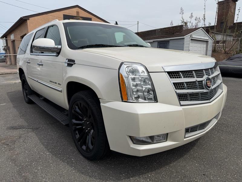 Cadillac Escalade ESV AWD Platinum 2013