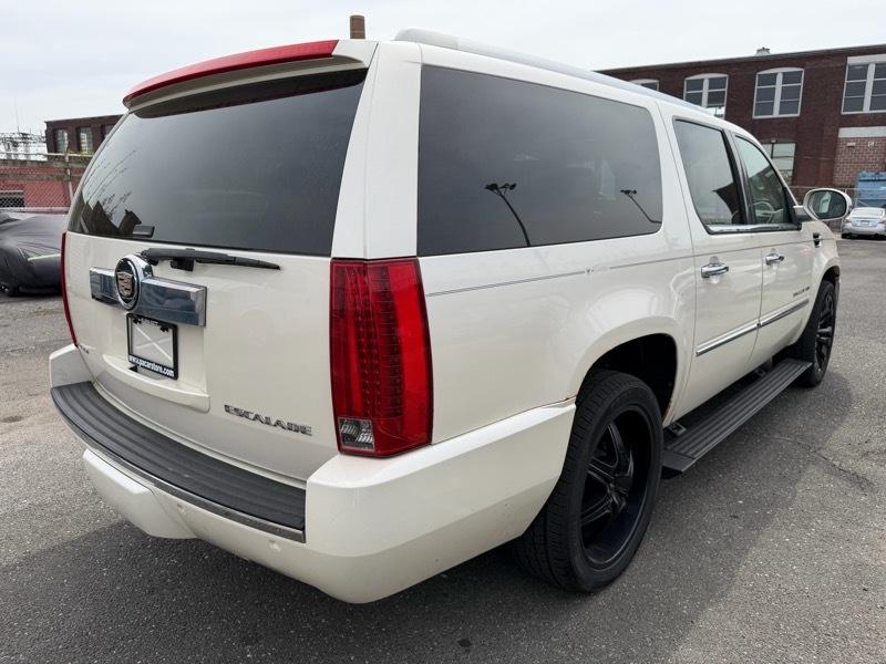 Cadillac Escalade ESV AWD Platinum 2013