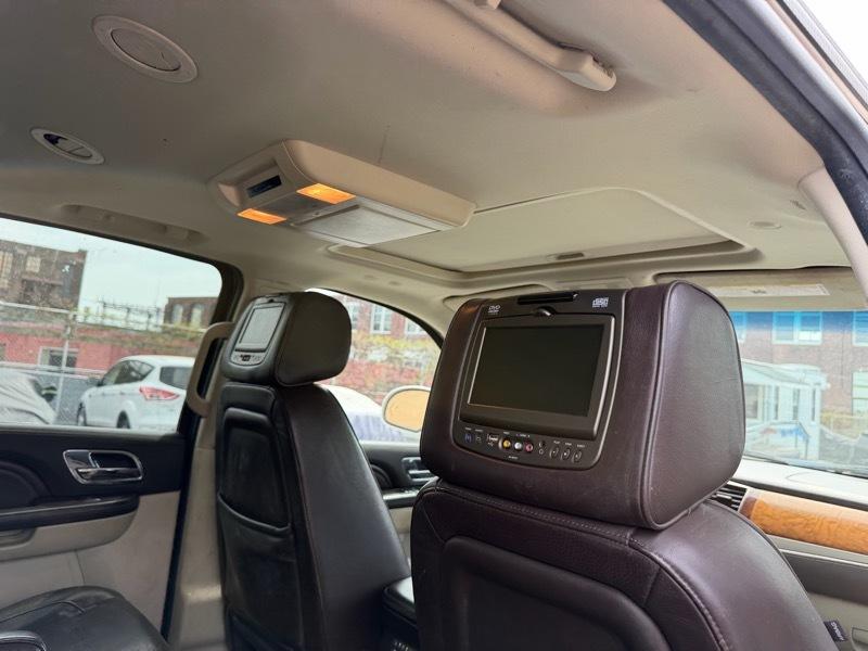 Cadillac Escalade ESV AWD Platinum 2013