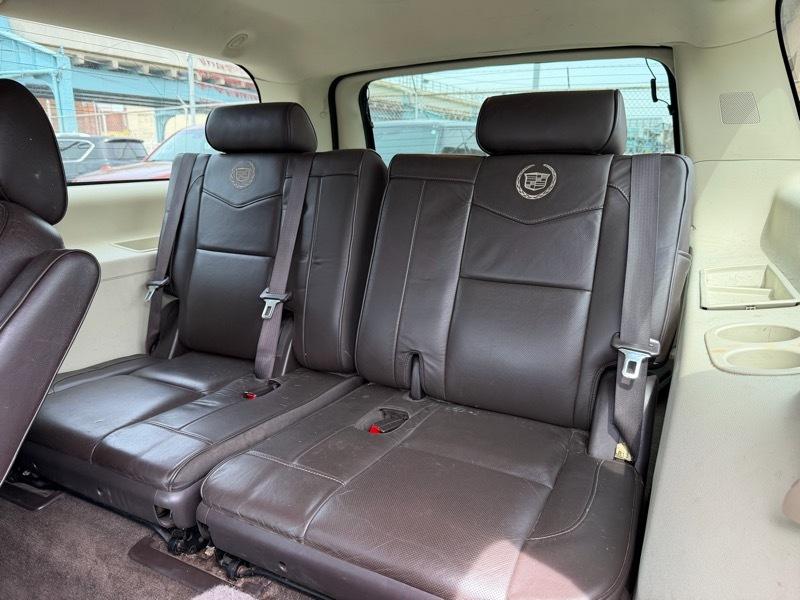 Cadillac Escalade ESV AWD Platinum 2013